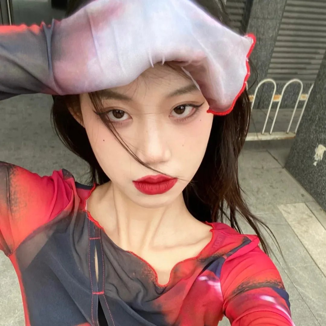 骇故事之女舍惊魂 海报