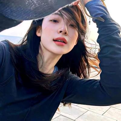 抬头看看夜晚的星星 海报